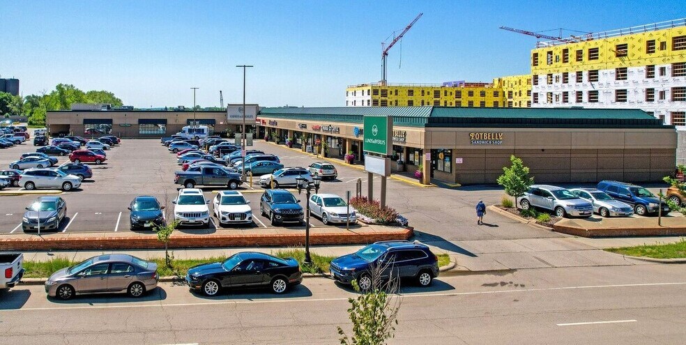 More Photos Of 2128-2144 Ford Pky, Saint Paul Freestanding For Lease