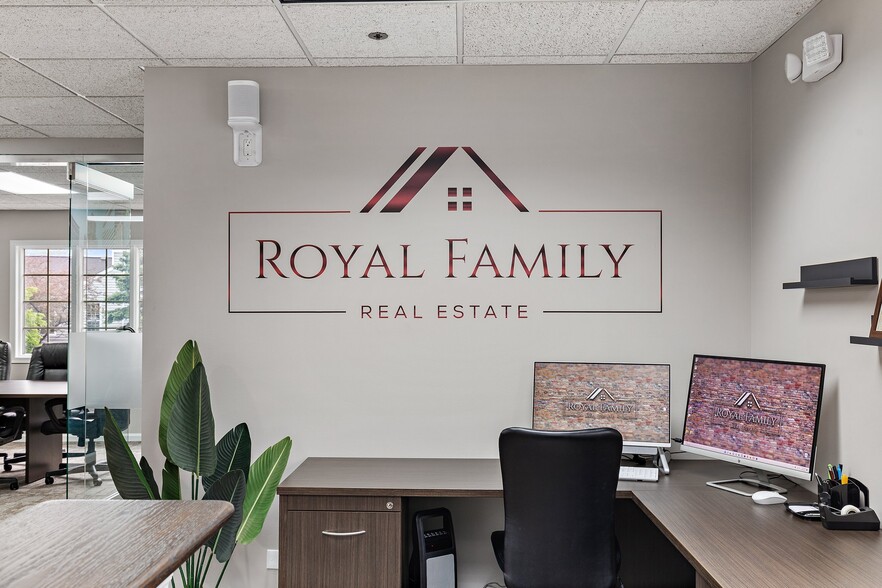 More Photos Of 1015-1025 W Wise Rd, Schaumburg Office For Sale