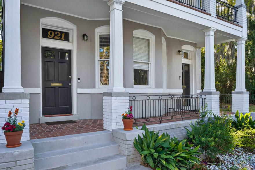 More Photos Of 923 E Park Ave, Savannah Apartments For Sale