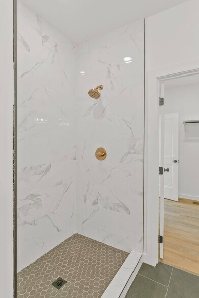 More Photos Of , Lafayette Specialty For Sale