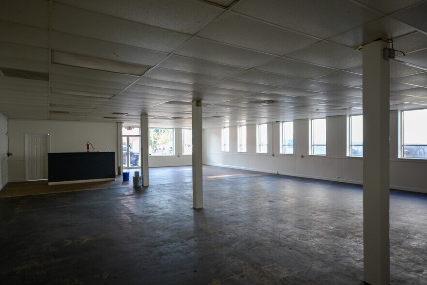 More Photos Of 412 W 7th St, Little Rock General Retail For Lease