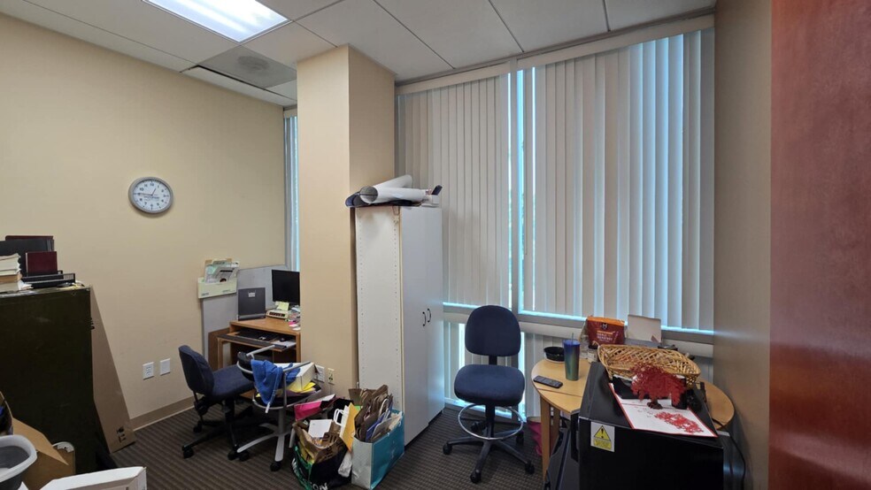 More Photos Of 15775 Laguna Canyon Rd, Irvine Medical For Lease