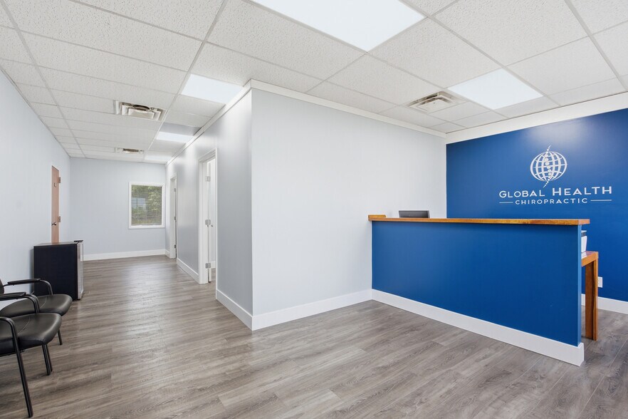 More Photos Of 401 SW Ward Rd, Lee's Summit Loft Creative Space For Lease
