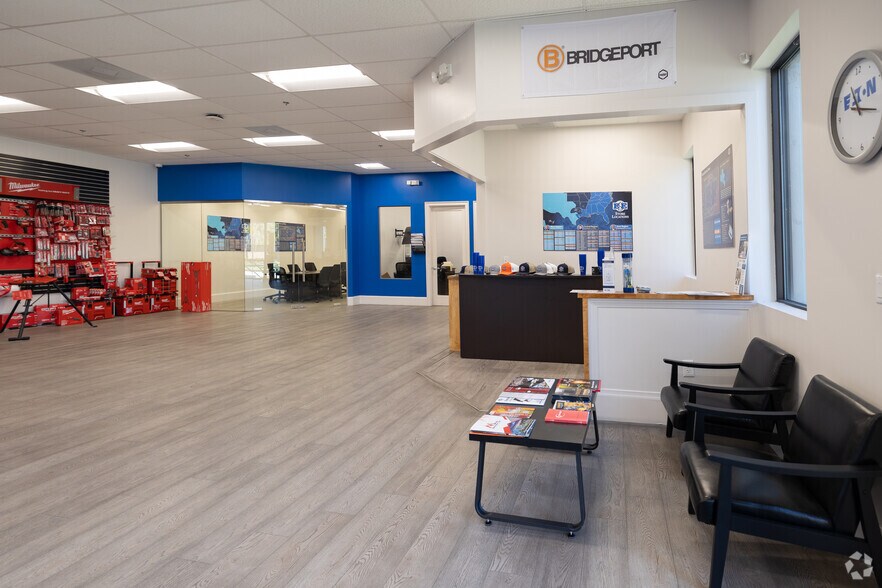 More Photos Of 8051 Bayberry Rd, Jacksonville Warehouse For Sale