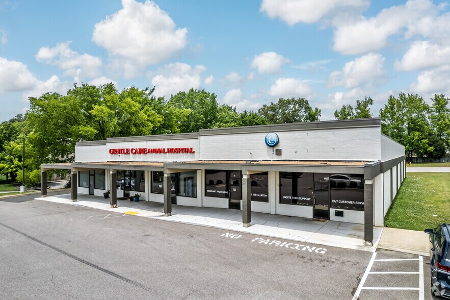 More Photos Of 6016 Stage Rd, Bartlett Storefront For Lease
