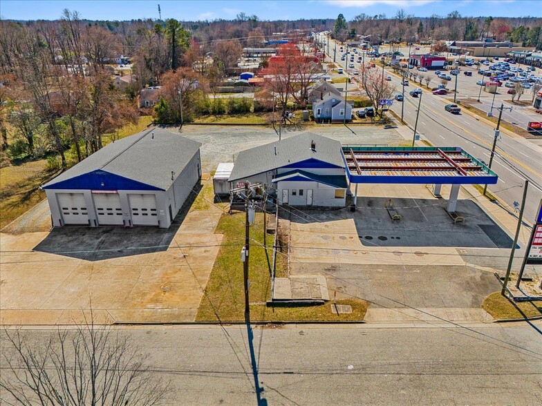 Primary Photo Of 2901 Randleman Rd, Greensboro Auto Repair For Sale