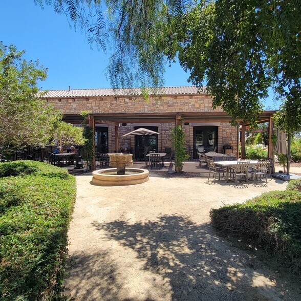 More Photos Of 4900 Union Rd, Paso Robles Winery Vineyard For Sale