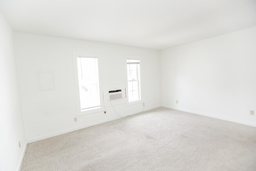 More Photos Of 3514-3528 South St, Portsmouth Apartments For Sale