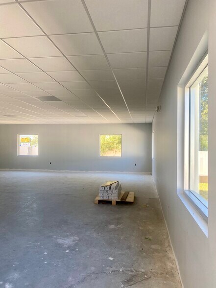 More Photos Of 7855 38th Ave N, Saint Petersburg Medical For Lease