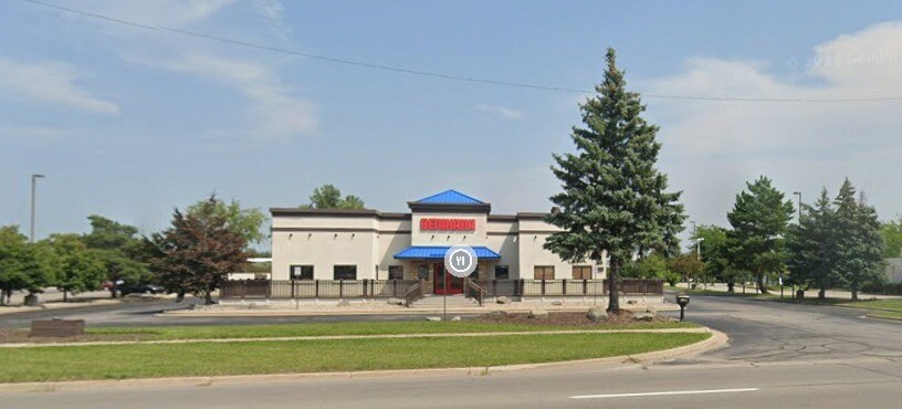 More Photos Of 3870 Bay Rd, Saginaw Restaurant For Sale