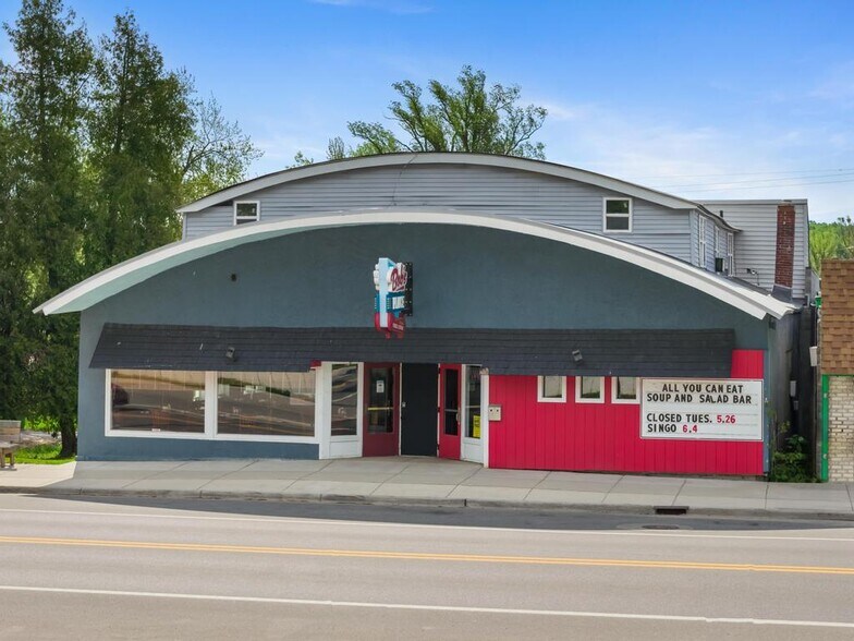 More Photos Of 7515 S US Highway 31, Alanson Restaurant For Sale