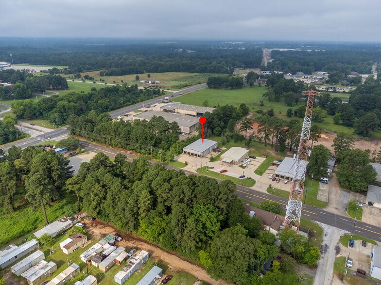 More Photos Of 405 Enterprise St, Longview Warehouse For Sale