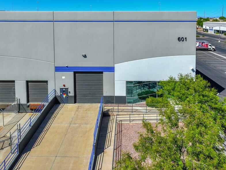 More Photos Of 601 S 54th St, Chandler Warehouse For Lease