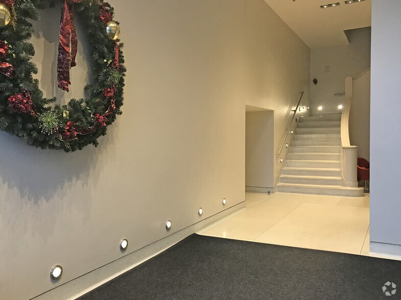 More Photos Of 84 S 10th St, Minneapolis Office For Lease