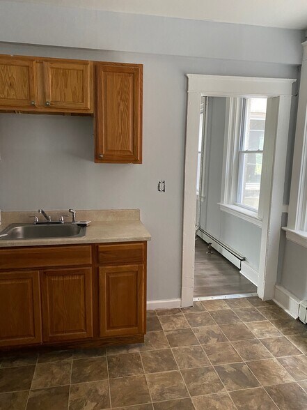 More Photos Of 57 Whiting St, New Britain Apartments For Lease