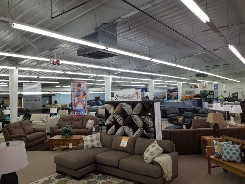 More Photos Of 310 34th Ave W, Alexandria Freestanding For Sale