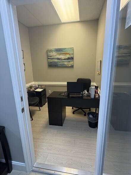 More Photos Of 12701 S John Young Pky, Orlando Unknown For Lease