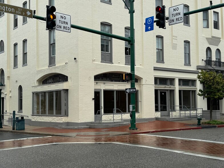 More Photos Of 90-98 W Washington St, Hagerstown Office Residential For Lease