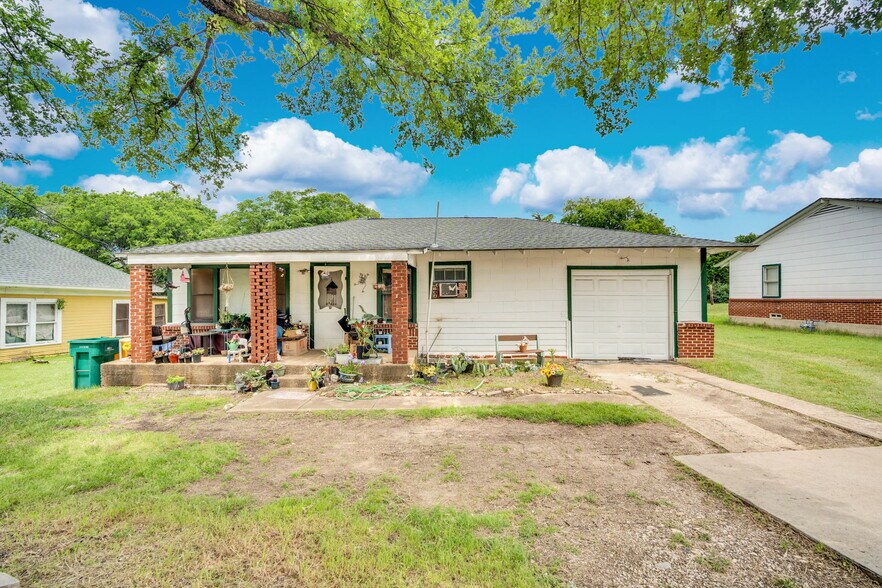 More Photos Of 301 W Belt Line Rd, Cedar Hill Land For Sale