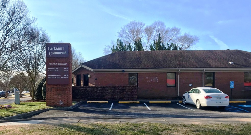 More Photos Of 1520 Stonemoss Ct, Virginia Beach Office Residential For Lease