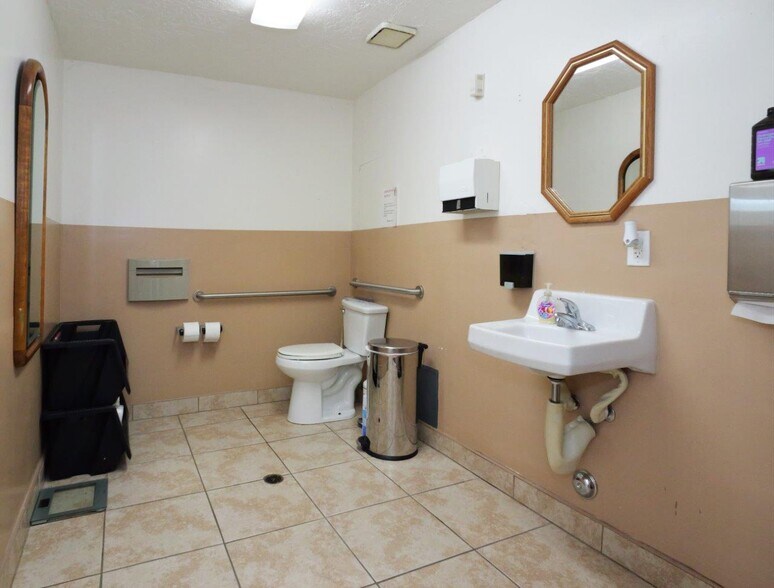 More Photos Of 22118 Avalon Blvd, Carson Medical For Sale