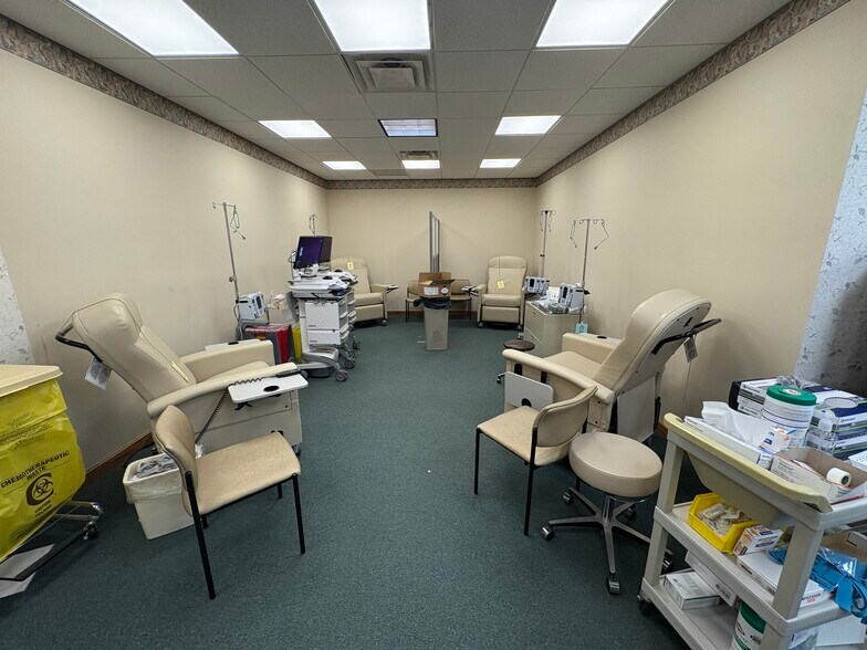 More Photos Of 3452 Brodhead Rd, Monaca Medical For Lease