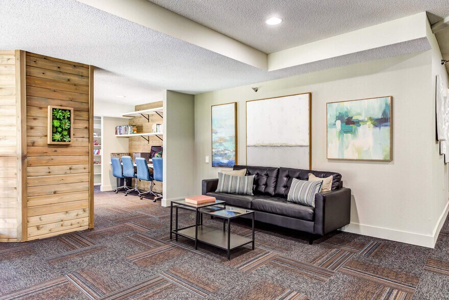 More Photos Of 110 E 1st St, Chaska Apartments For Lease