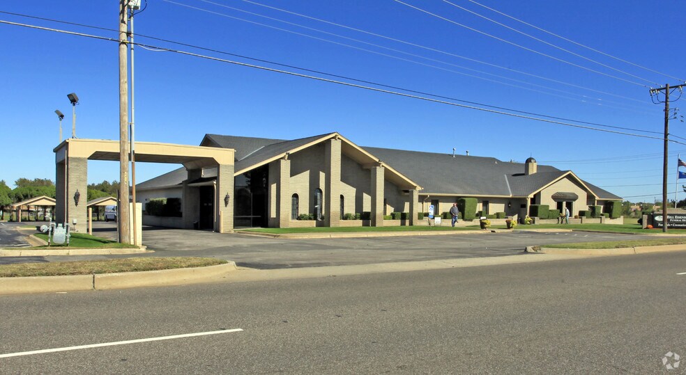 More Photos Of 5005 SE 29th St, Oklahoma City Funeral Home For Sale