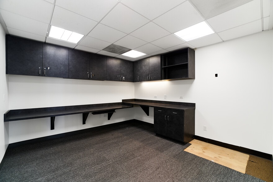 More Photos Of 108 W 3rd St, Long Beach Restaurant For Lease