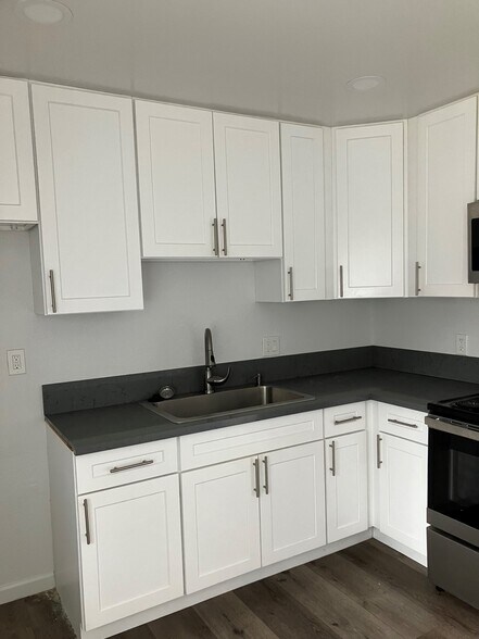 More Photos Of 3012-3028 N Fruit Ave, Fresno Apartments For Sale