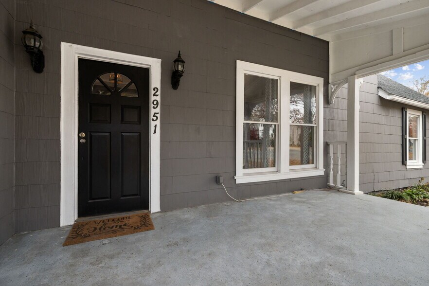 More Photos Of 2951 Moon Station Rd NW, Kennesaw Office For Sale