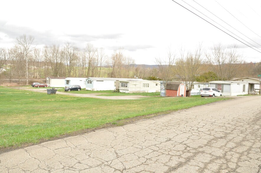 More Photos Of 52 Brushwood Rd, Uniontown Multifamily For Sale