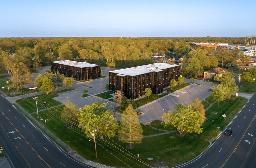 More Photos Of 7410 New La Grange Rd, Louisville Office For Lease