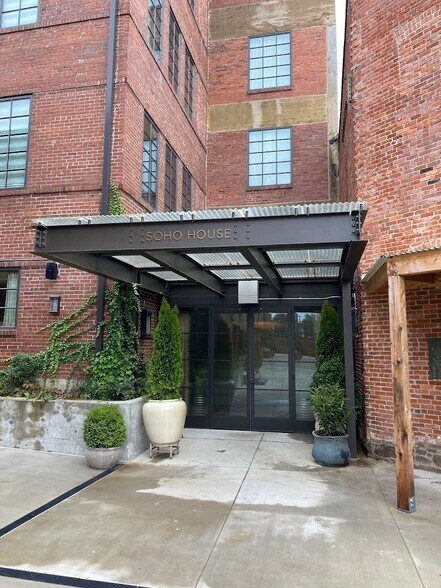 More Photos Of 370 Herron Dr, Nashville Loft Creative Space For Sale