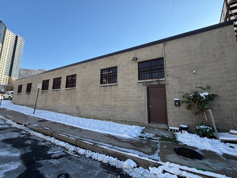 More Photos Of 50 Pine St, New Rochelle Manufacturing For Lease