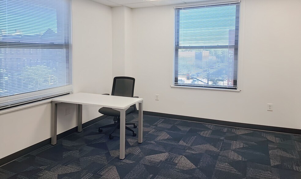 More Photos Of 41 N Sandusky St, Delaware Office For Lease