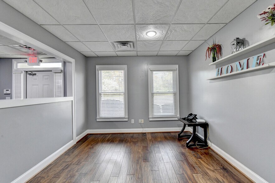 More Photos Of 883 Commerce Dr SW, Conyers Office For Lease