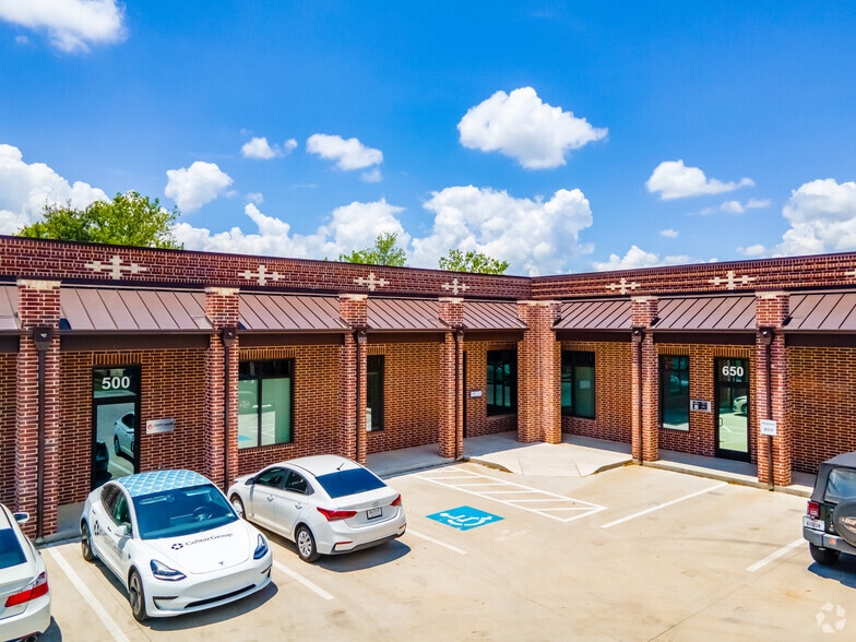 More Photos Of 3348 Peden Rd, Fort Worth Coworking Space