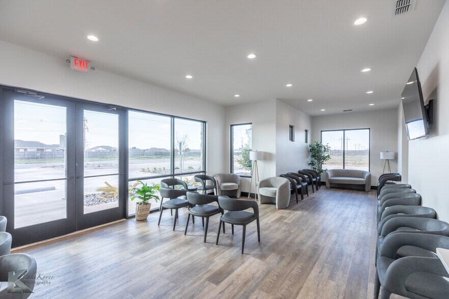 More Photos Of 6743 Memorial Dr, Abilene Healthcare For Lease