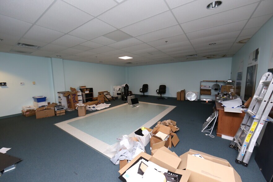 More Photos Of 231 Commerce Dr, Fall River Warehouse For Sale