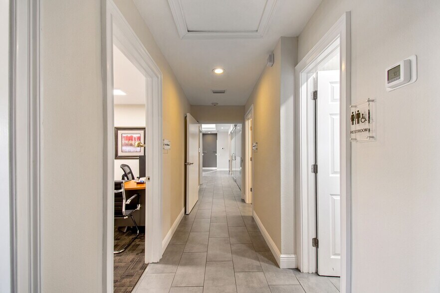 More Photos Of 5308 Central Ave, Saint Petersburg Office Residential For Sale
