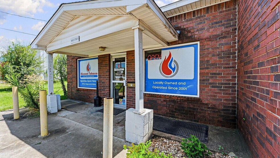More Photos Of 65 W Main St, Farmington Freestanding For Sale