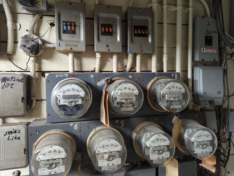 More Photos Of 853 S Bedford St, Los Angeles Apartments For Sale