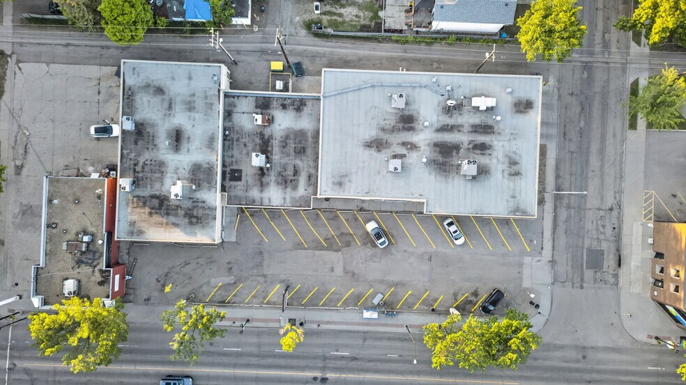 More Photos Of 4316 118 Ave NW, Edmonton Office For Lease