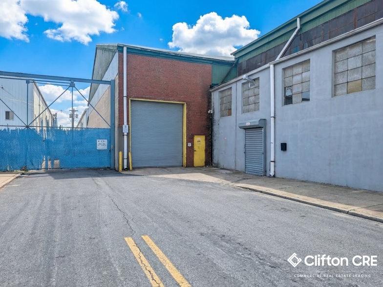 Primary Photo Of 4001-4017 Dell Ave, North Bergen Warehouse For Lease