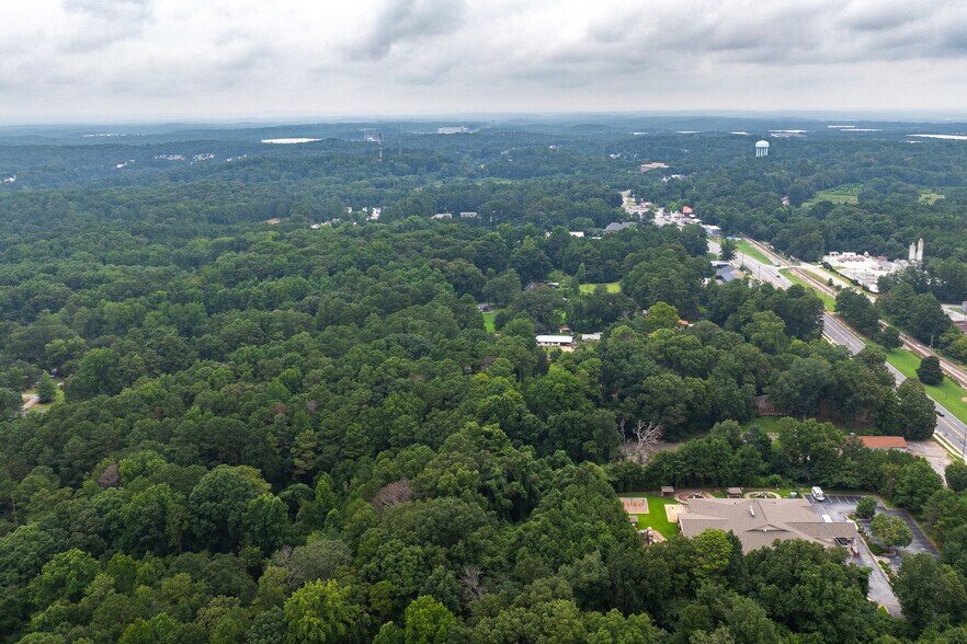 More Photos Of 6127 Roosevelt Hwy, Union City Office Residential For Sale