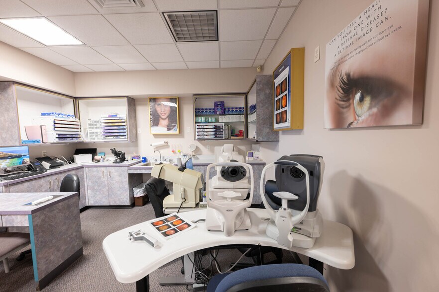 More Photos Of 706 Grape St, Whitehall Medical For Sale