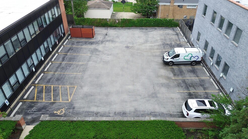 More Photos Of 7300 N Cicero Ave, Lincolnwood Loft Creative Space For Sale
