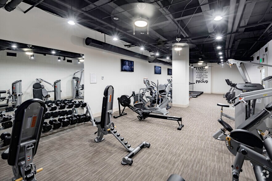 More Photos Of 260-270 Peachtree St NW, Atlanta Unknown For Lease