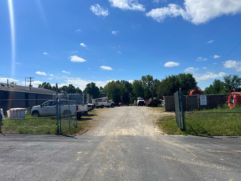 More Photos Of 441 W Broad St, Pataskala Warehouse For Sale